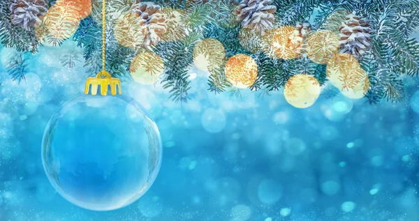 Vánoční pozadí se zasněženými jedlovými větvemi a dekoracemi — Stock fotografie