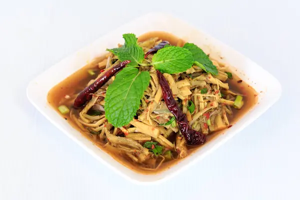 Thaise pittige bamboo shoot salade — Stockfoto