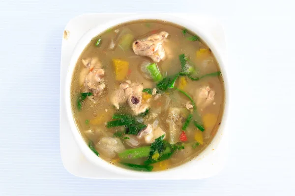 Hete kruidige en zure Thaise keuken-soep — Stockfoto