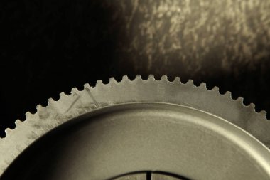 Çeşitli yeni imal edilmiş kemer makaralar 