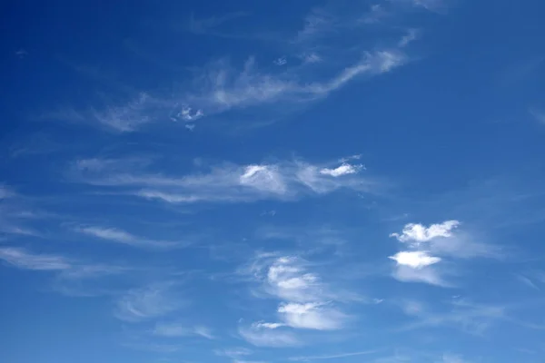 Hermoso cielo con nube blanca — Foto de Stock