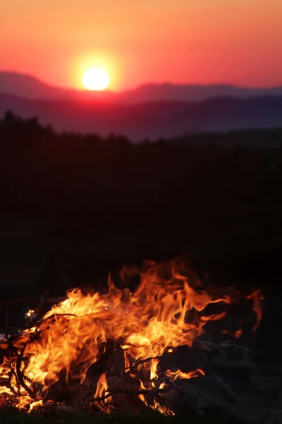 Summer Campfire and sunset — Stock Photo, Image