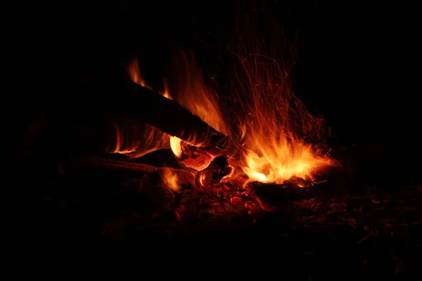 Fire flames in the night — Stock Photo, Image