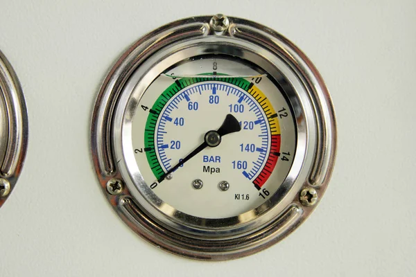 Medidores de alta pressão industriais — Fotografia de Stock