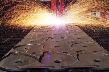 Endüstriyel lazer ile kıvılcım   