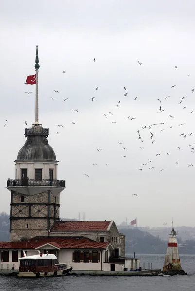 Panenská věž v Istanbulu, Turecko — Stock fotografie