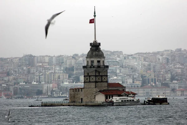 Panenská věž v Istanbulu, Turecko — Stock fotografie