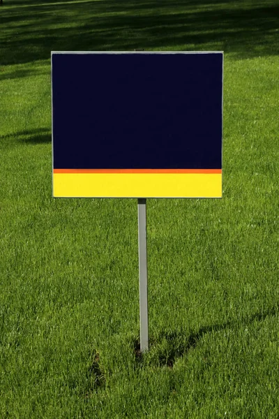 Blank Sign Grass — Stock Photo, Image