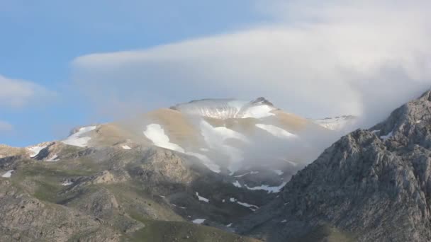 時間の経過霧と山の風景 — ストック動画