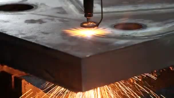 Folha Metal Corte Laser Com Faíscas — Vídeo de Stock