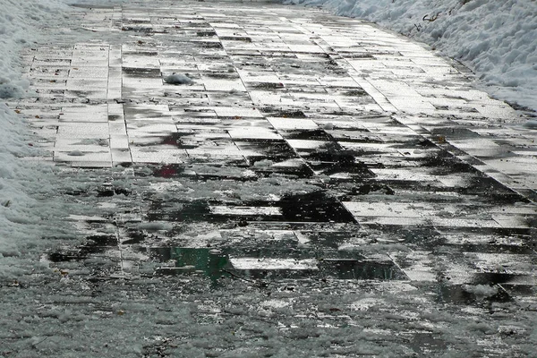 Опасная Глазурь Тротуаре — стоковое фото