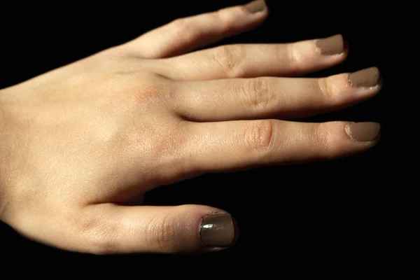 Mulher Mão Com Unhas Pintadas — Fotografia de Stock