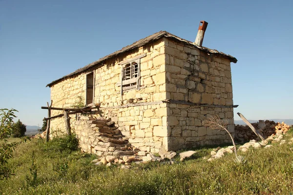 Abandoned Old Stone Country House — Stock Photo, Image