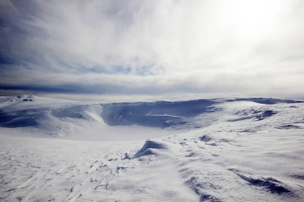 Montañas Cubiertas Nieve Hermoso Paisaje Invierno — Foto de Stock