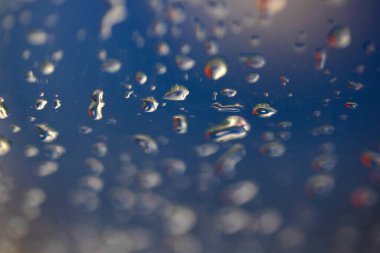 Cam dokusundaki yağmur damlaları soyut arkaplan