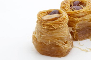 Türk mutfağı tatlısı. Kadayif tatlısı.