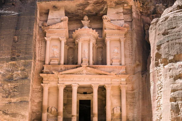 Vista Frontal Fachada Del Templo Jazneh Tesoro Ciudad Árabe Del — Foto de Stock