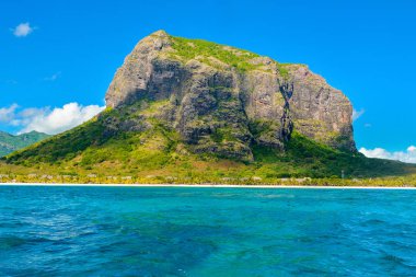 Ünlü dağ Le Morne Brabant manzara