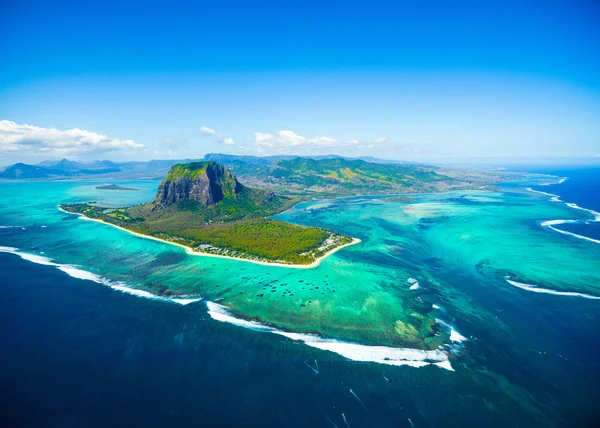 Mauritius Adası 'nın havadan görünüşü