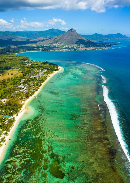 Mauritius Adası 'nın havadan görünüşü