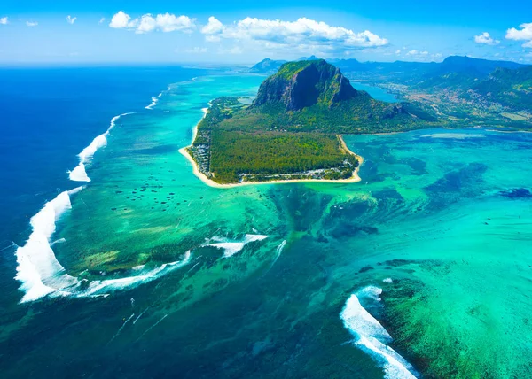 Mauritius Adası 'nın havadan görünüşü