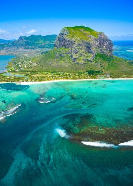 Mauritius Adası 'nın havadan görünüşü