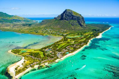 Mauritius Adası 'nın havadan görünüşü