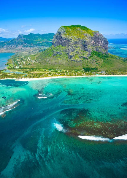 Mauritius Adası 'nın havadan görünüşü