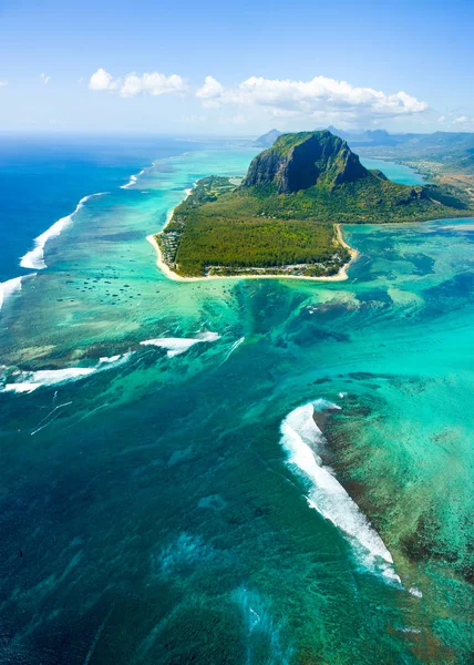 Mauritius Adası 'nın havadan görünüşü