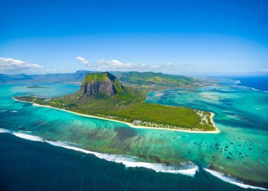 Mauritius Adası 'nın havadan görünüşü