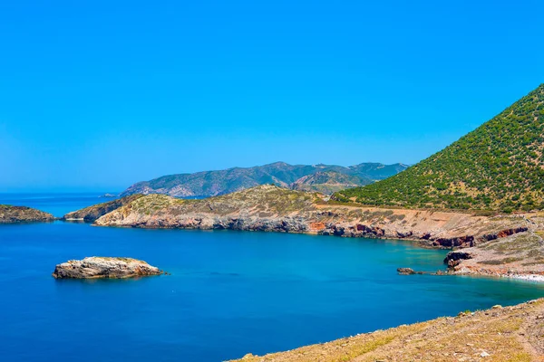 Hermoso paisaje de verano del mar Mediterráneo —  Fotos de Stock