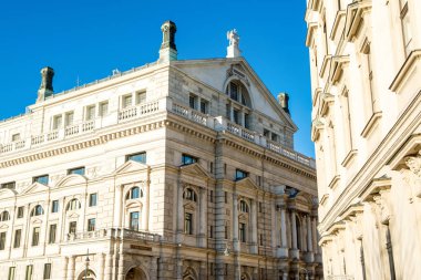 Güzel bir antika eski bina Hofburg tiyatro