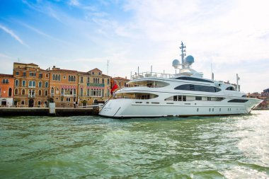 Water Sokağı birinde Venedik kanallar görünümü