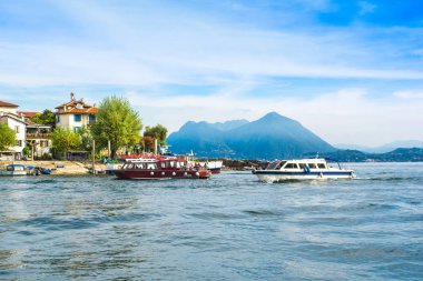 İtalya, Isola Pescatori 'nin güzel sonbahar manzarası