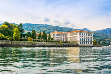 Isola Bella, İtalya 'nın güzel sonbahar manzarası