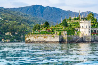 Isola Bella, İtalya 'nın güzel sonbahar manzarası