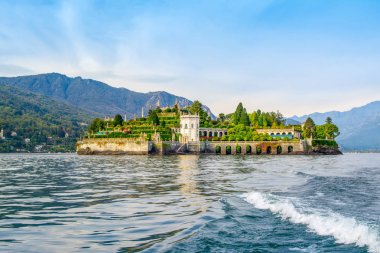 Isola Bella, İtalya 'nın güzel sonbahar manzarası