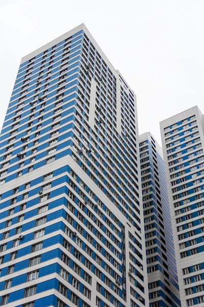 Weergave van hoge gebouwen in het centrum — Stockfoto