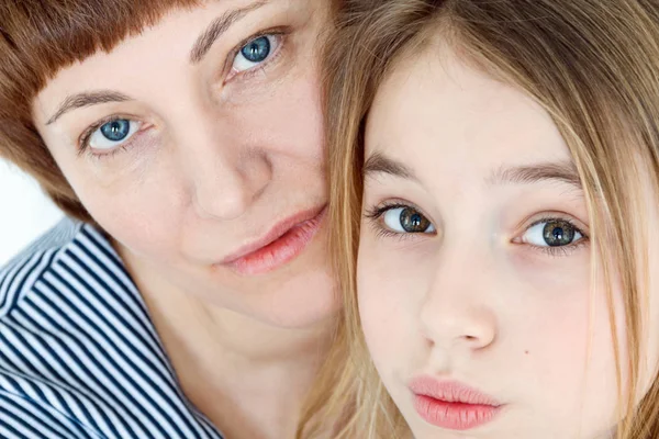 Vacker mor och dotter — Stockfoto