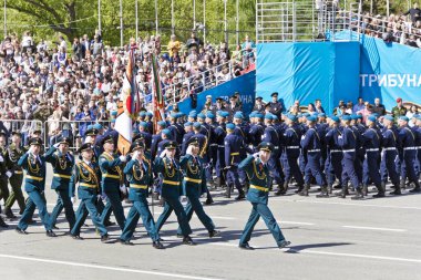 Samara, Rusya Federasyonu - 9 Mayıs: Rus askerleri Mart yıllık zafer günü, 9 Mayıs 2017 Rusya'nın Samara kentinde üzerinde geçit töreninde.