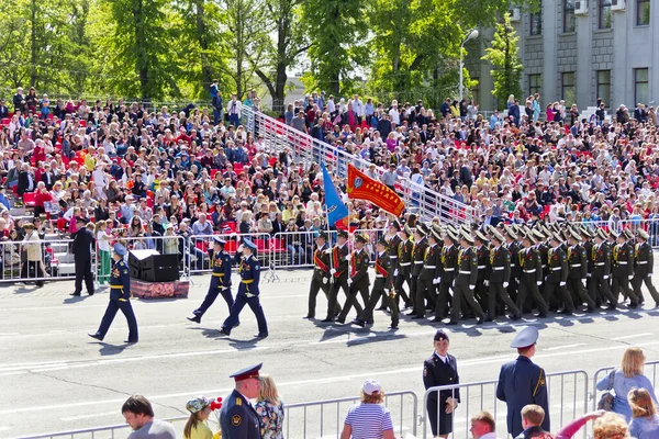 Samara Rússia Maio 2016 Soldados Russos Marcham Desfile Dia Vitória — Fotografia de Stock