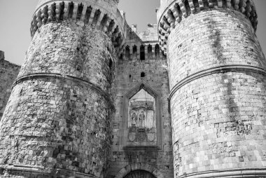 Geçen karşı koymak