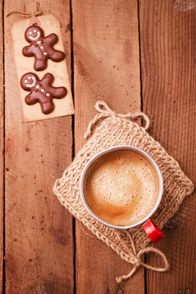 Kaffe i vintage tin mugg — Stockfoto