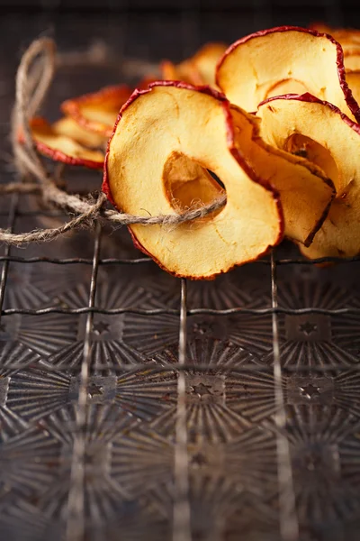 Gedroogde appel segmenten — Stockfoto