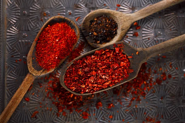 Röd chili paprika flingor — Stockfoto