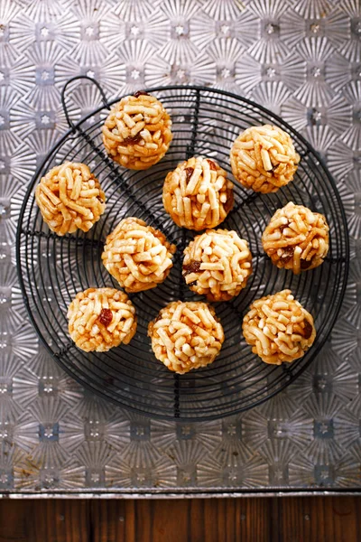 Chak-chak traditionelles süßes Dessert — Stockfoto