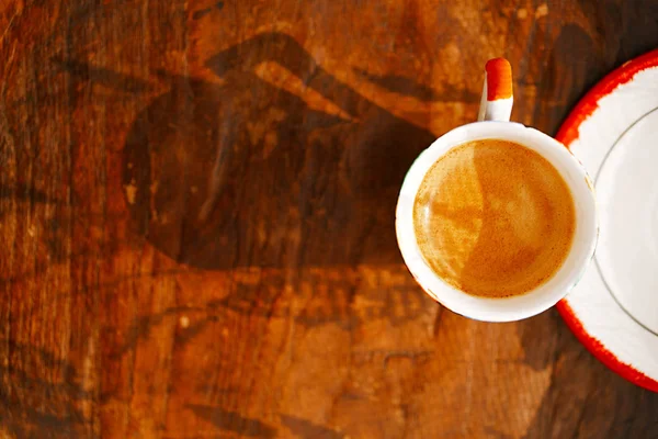 Espresso-Kaffee in Retro-Tasse — Stockfoto