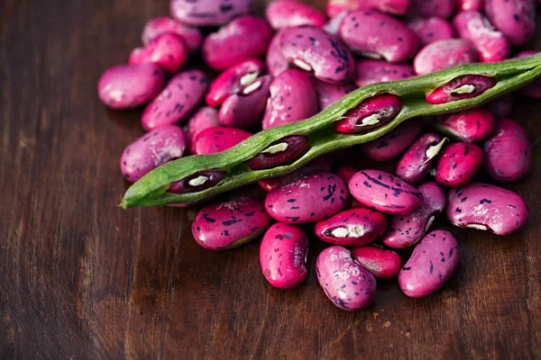 Pile of scarlet running beans — Stock Photo, Image