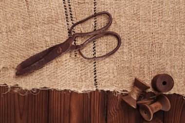 antika demir makası 