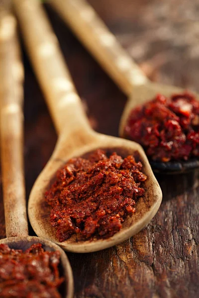 Marokańskie czerwony gorący chilles wklej — Zdjęcie stockowe